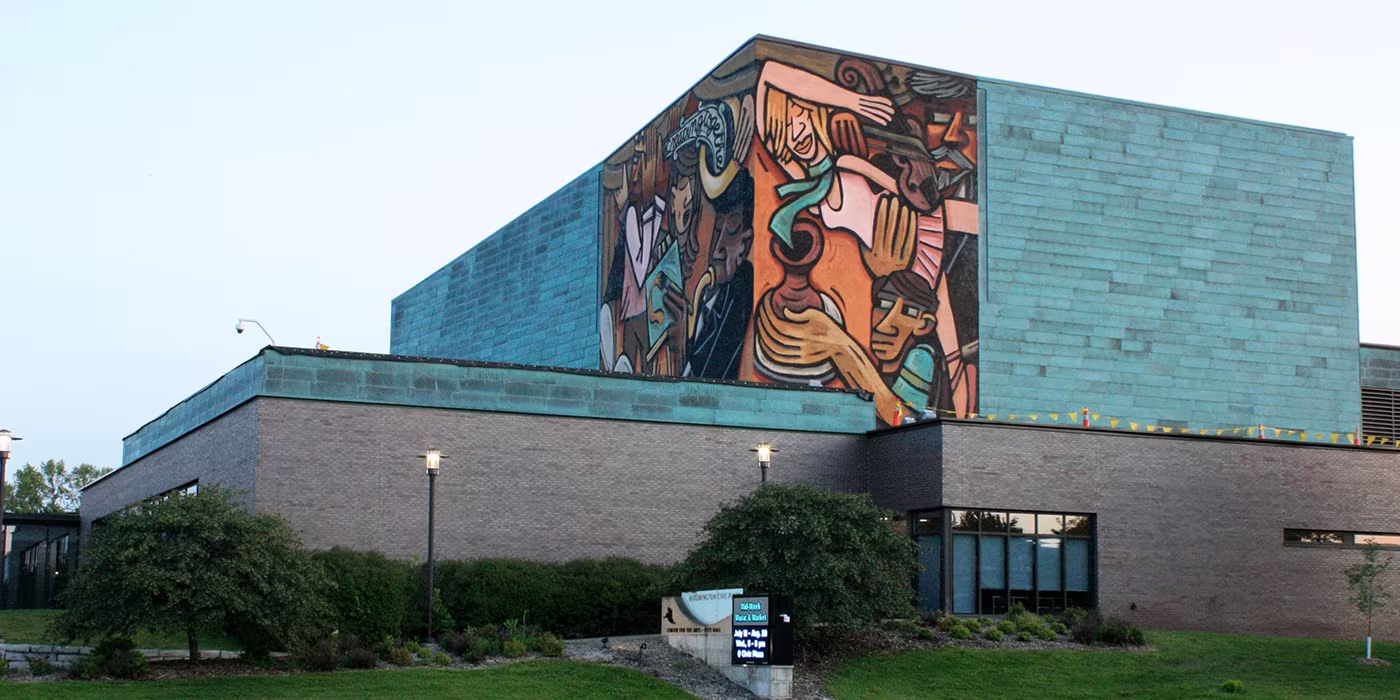 The Bloomington, Minnesota City Hall and Art Center building exterior.